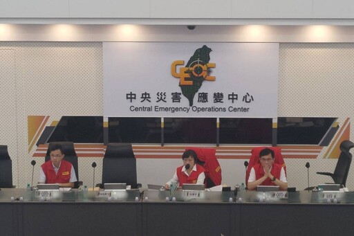 樺加沙颱風來襲馬太鞍溪堰塞湖拉警報 劉世芳：中午前撤離下游居民