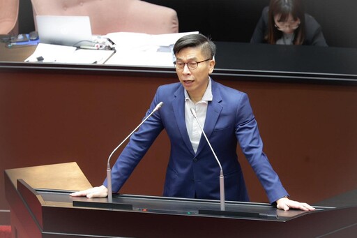 民進黨團群組對話外流 鍾佳濱：現階段不究責、專注救災