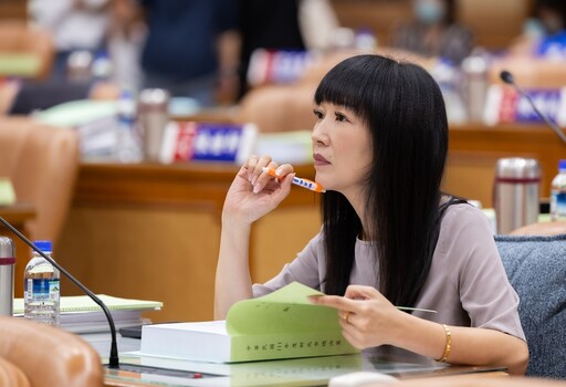 鮮奶幸福週明年2月上路 陳偉杰蔡淑君：冷鏈、資訊和加碼是關鍵