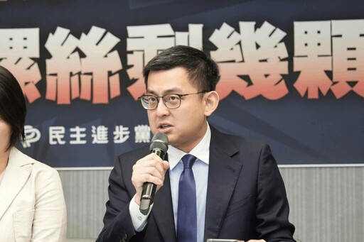 黃國昌狗仔風暴燒不完 卓冠廷指又搞倒一間媒體、李正皓示警危害國安