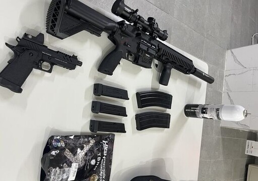 約朋友爬山太早到 「手太癢」拿空氣槍對校園試射芭比Q了