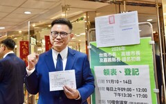 賴瑞隆登記民進黨高雄市長初選 讚每位競爭者都優秀盼團結合作