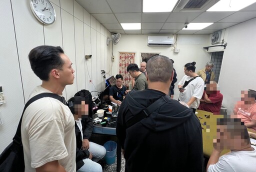 暗營天九牌職業賭場 警上門查扣賭資逾百萬元逮通緝犯