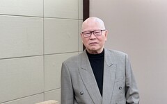 【有影】年輕成何志偉優勢 桃園老縣長許信良認為「年輕、關心弱勢」是關鍵