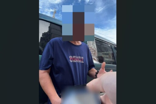 紅燈右轉 53歲通緝犯懶等燈號遇警攔查還起出毒品