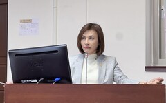 強調與高雄市民站一邊 邱議瑩：票投柯志恩就是支持一國兩區