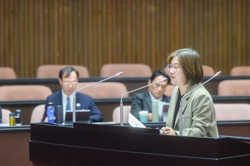 藍營推放寬中配參政 陳培瑜批：替特定群體量身打造