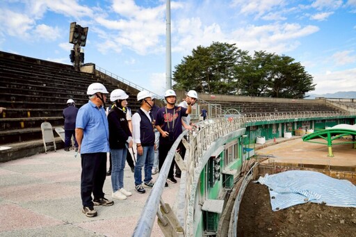 林茂盛視察羅東運動公園棒球場 掌握設施更新與環境優化情形