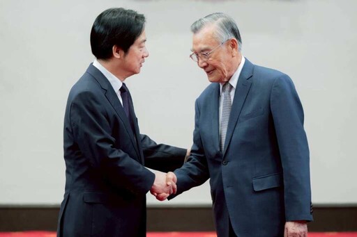 總統出席「2025『亞太經濟合作經濟領袖會議』代表團行前記者會」