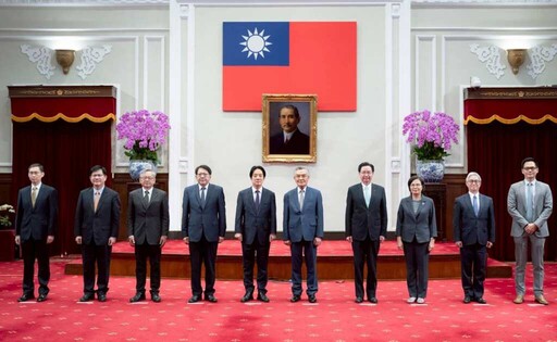 總統出席「2025『亞太經濟合作經濟領袖會議』代表團行前記者會」