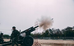 陸軍43砲基地實彈射擊 展現砲兵戰力