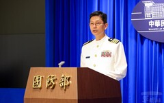 儀隊戶外高溫執勤 國防部：官兵均通過耐熱訓練