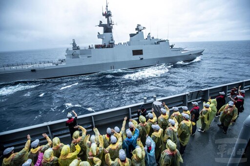 海上生活體驗營課程豐富多元 學員見證海軍堅實戰力