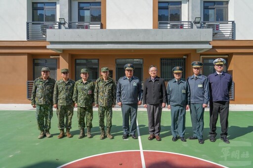 徐副部長視導金門駐軍 嘉勉辛勞預祝春節愉快