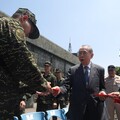 李棟樑慰訪偏遠駐軍 感謝官兵戍守辛勞