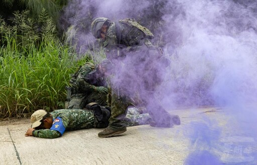 陸軍兩棲偵察「硬漢週」第二日 驗證戰技提升作戰能力