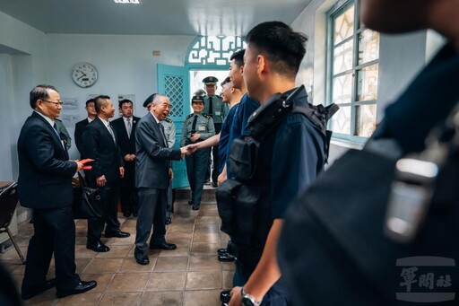 李棟樑慰勉桃園駐軍 感謝官兵堅守崗位