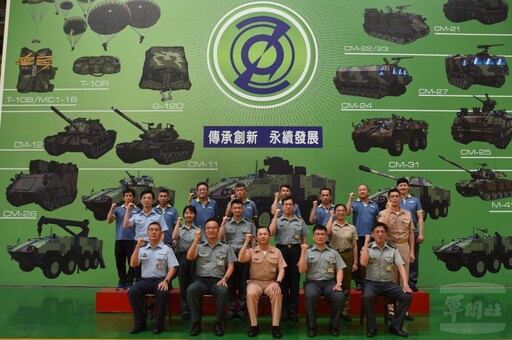 黃常次慰勉中部駐軍 提前祝賀端節愉快