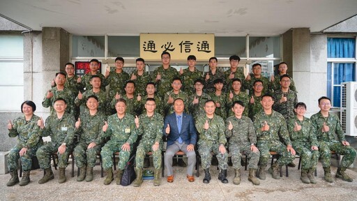 柏副部長慰勉臺南駐軍 關懷基層強調專業整備