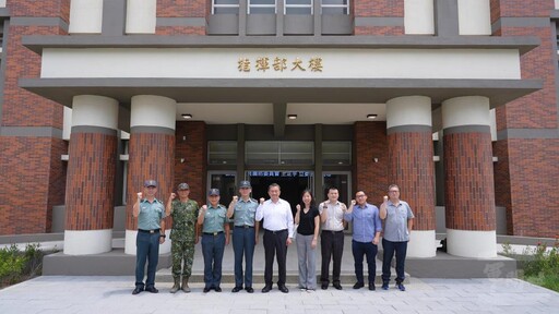 立委考察南部駐軍 關心官兵訓練與生活設施