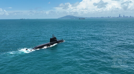 海鯤軍艦首次動態組合測試 為後續潛航做準備