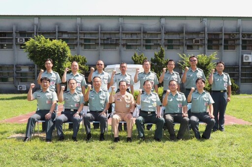 黃常次視導205廠 肯定研發生產貢獻