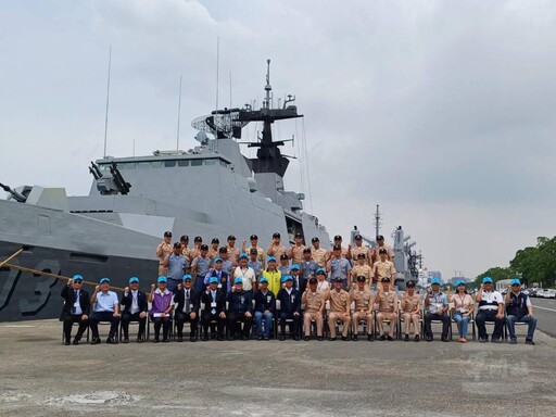 高市府秋節敬軍慰問 感謝官兵時刻捍衛海疆