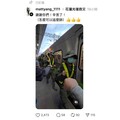 馳援災區國軍月台搭車 民眾自發歡呼鼓掌致敬