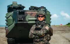 海陸官兵磨練指管戰術 舟波操演展現團隊互助精神