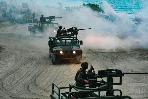 陸戰隊作戰計畫演練實彈射擊 提升灘岸防護作戰能量