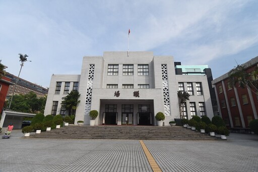 朝野十年河東河西 韓國瑜落槌《立法院職權行使法》完成三讀