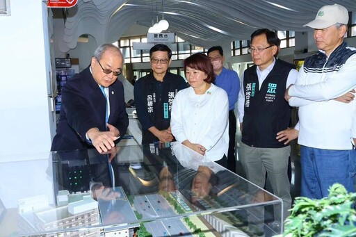 嘉義輕軌372億跳票市民失望 民眾黨立委張啓楷怒批卓揆變臉