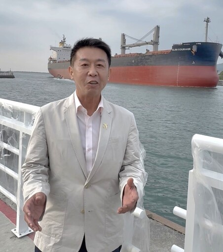 高雄走向國際!許智傑公布首支政策片 打造亞洲級AI智慧港