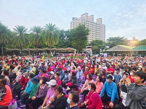 楠梓2千多人擠爆!許智傑高喊:承接陳其邁、帶高雄再衝一波