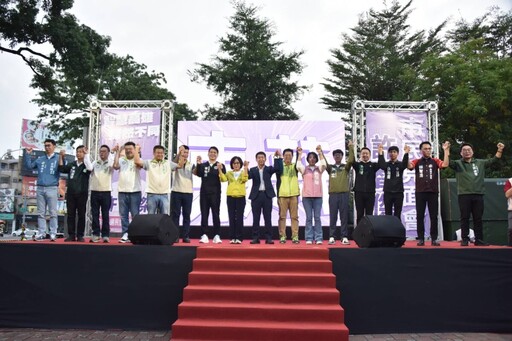 楠梓2千多人擠爆!許智傑高喊:承接陳其邁、帶高雄再衝一波