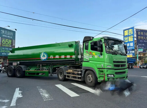 台南永康死亡車禍 油罐車碰撞機車釀1死