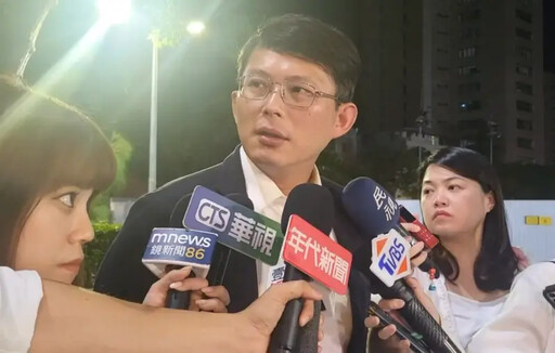北大教授譴責國會暴力 黃國昌演講不尷尬