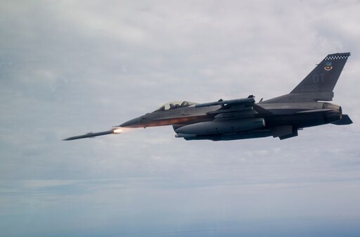 挪威買AIM-120C-8飛彈 我空軍也買200枚