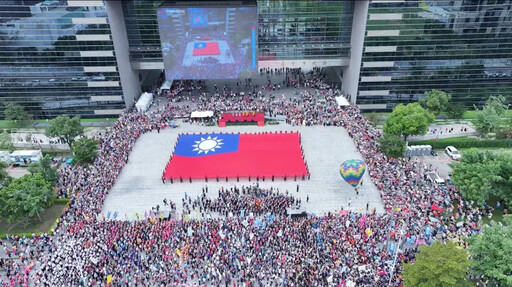 盧秀燕不去總統府國慶 台中6點半發紀念帽