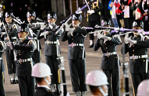 元旦總統府升旗 三軍樂儀隊表演展壯盛軍容