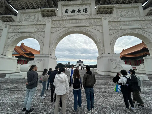 民眾黨1/11集會場勘 許甫：讓毛毛雨變暴雨