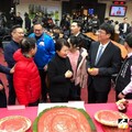 盧秀燕驚喜現身立院 脫口這句話酸爆柯建銘