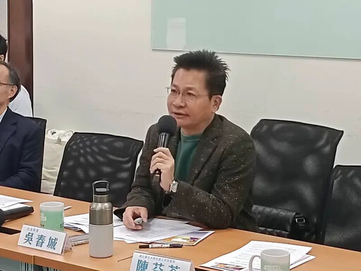 吳春城嘆不如歸去 黃國昌：目前沒這問題