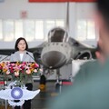 IDF降落馬公基地輪胎癟氣！緊急關閉跑道