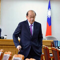 柯建銘臉書罕見停更8天 綠委勸多休息