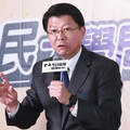 謝龍介嗆賴重投拿不到40% 籲換行政院長