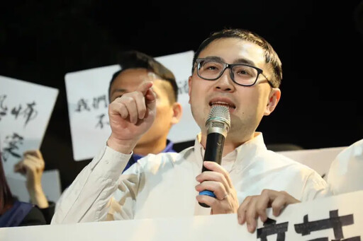 《新幹線》電影超夯!藍委盼演練拆車廂救人