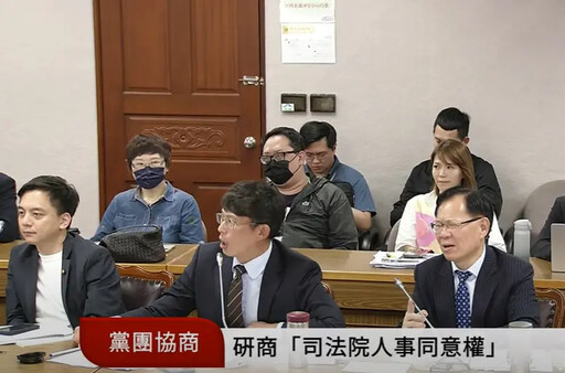 影/火爆!黃國昌爆氣嗆柯建銘:有種告我