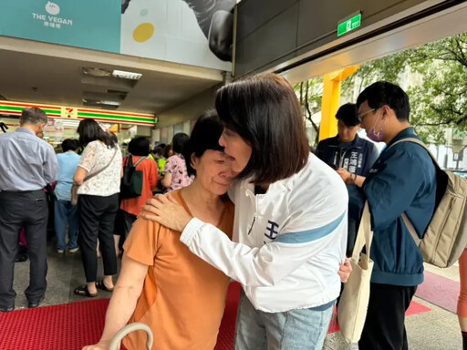 王鴻薇提到這人淚崩!曝她今生最難過母親節