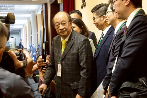 憲法法庭激辯!柯建銘轟藍白心中無《憲法》